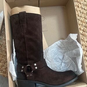 Mid calf Steve Madden boots